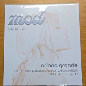 Ariana Grande Mod Vanilla Perfume